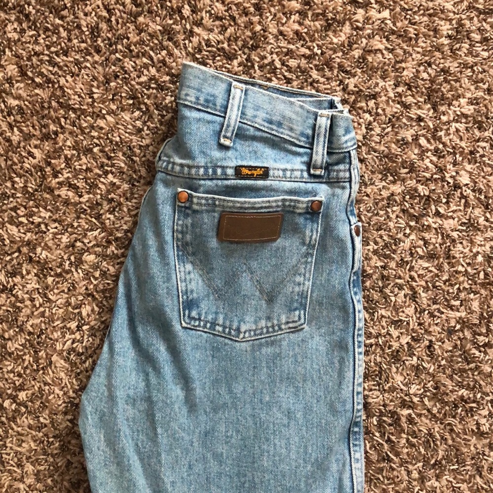 Wrangler High Waisted Light Wash Jeans